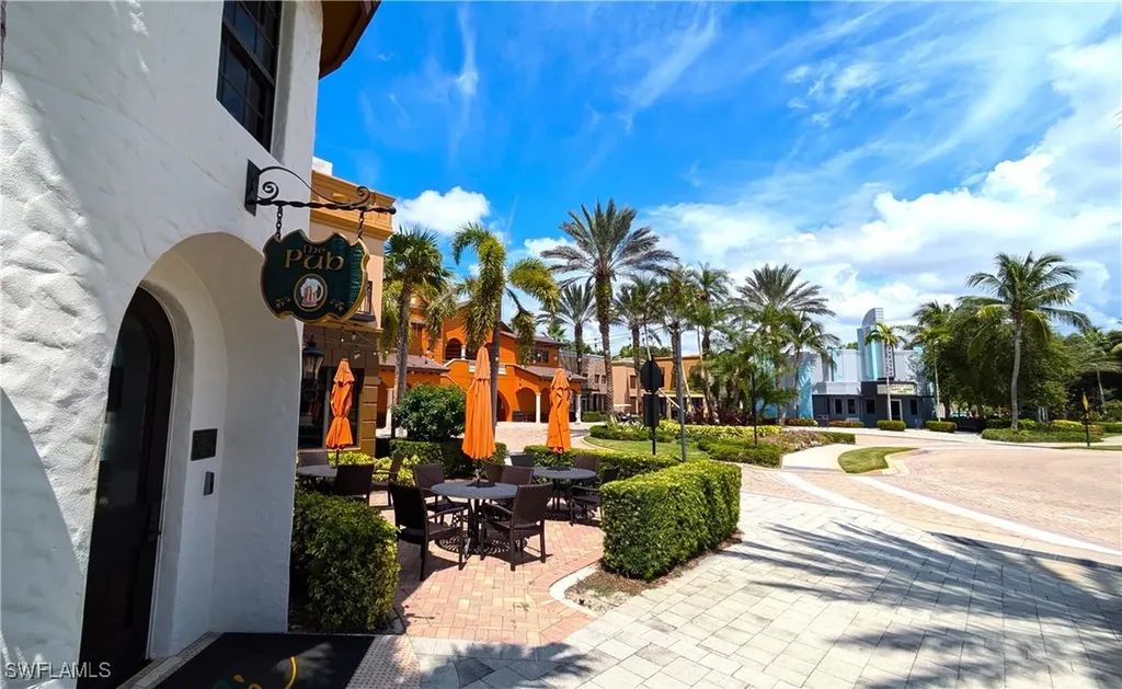 9067 Capistrano Street N Naples FL 34113