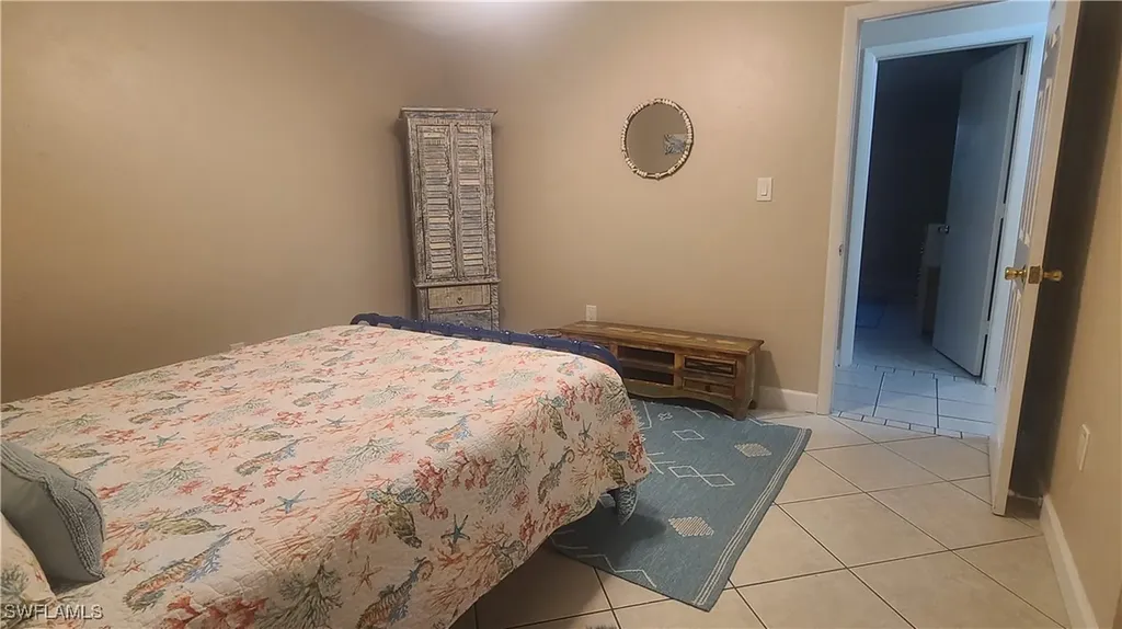 602 111th Avenue N Naples FL 34108
