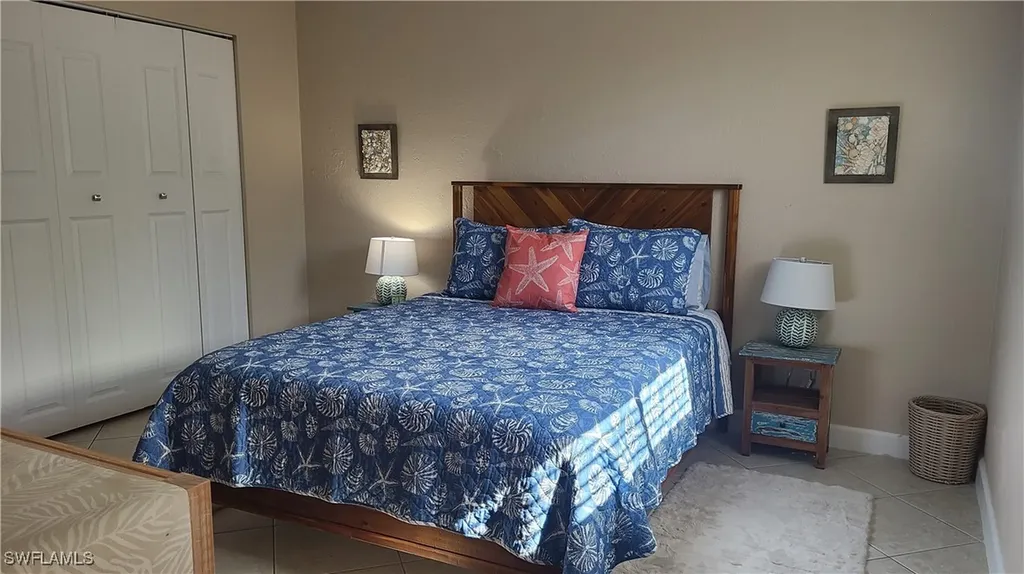 602 111th Avenue N Naples FL 34108