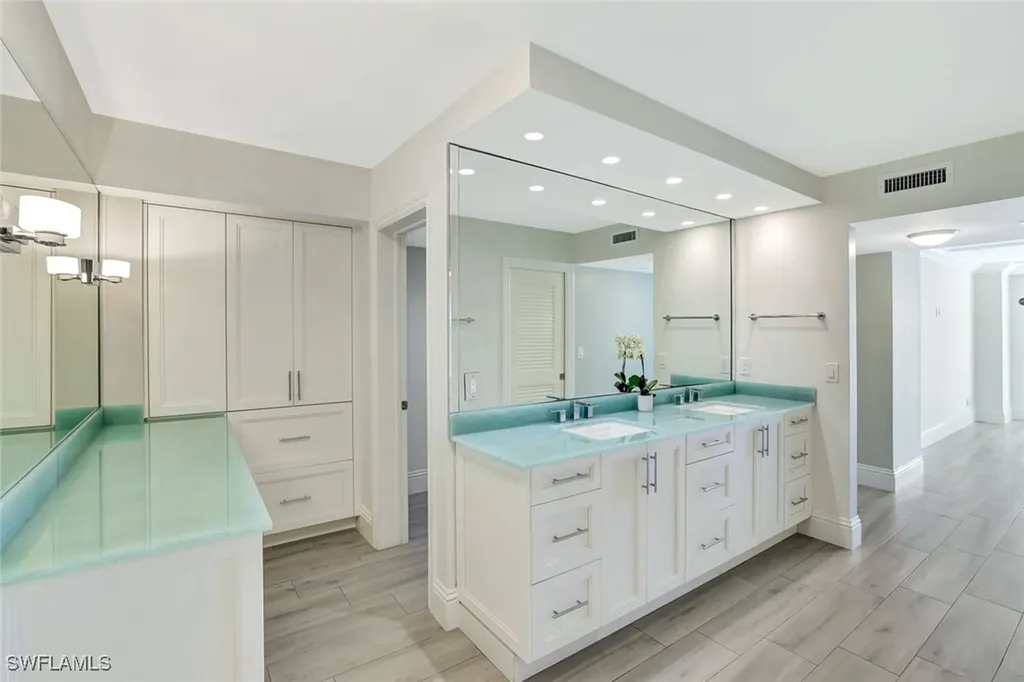 4401 Gulf Shore Boulevard N Naples FL 34103