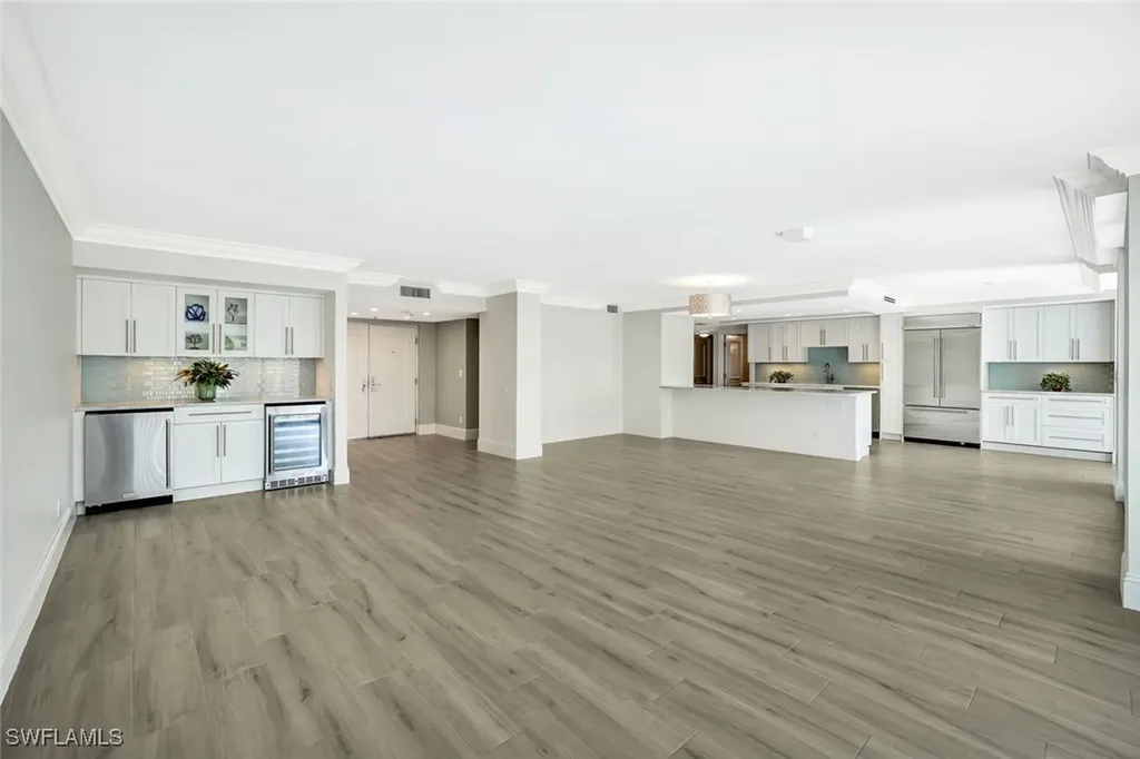 4401 Gulf Shore Boulevard N Naples FL 34103