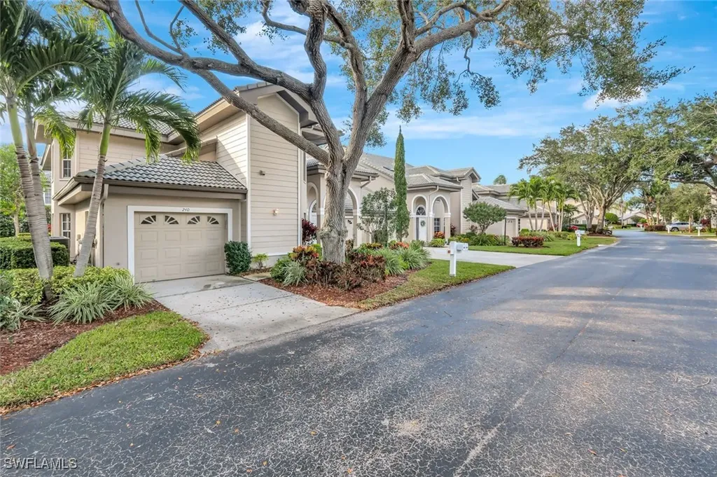 240 Via Perignon Naples FL 34119