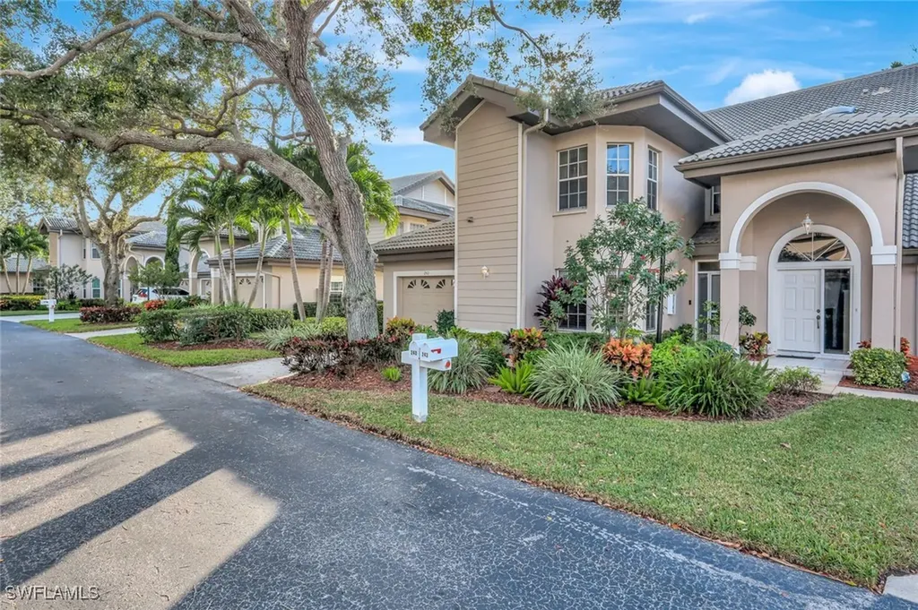 240 Via Perignon Naples FL 34119