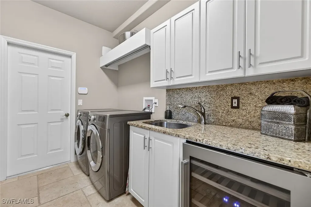 24991 Goldcrest Drive Bonita Springs FL 34134