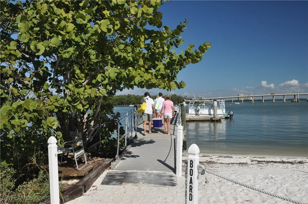 24991 Goldcrest Drive Bonita Springs FL 34134