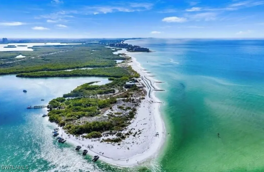 24991 Goldcrest Drive Bonita Springs FL 34134