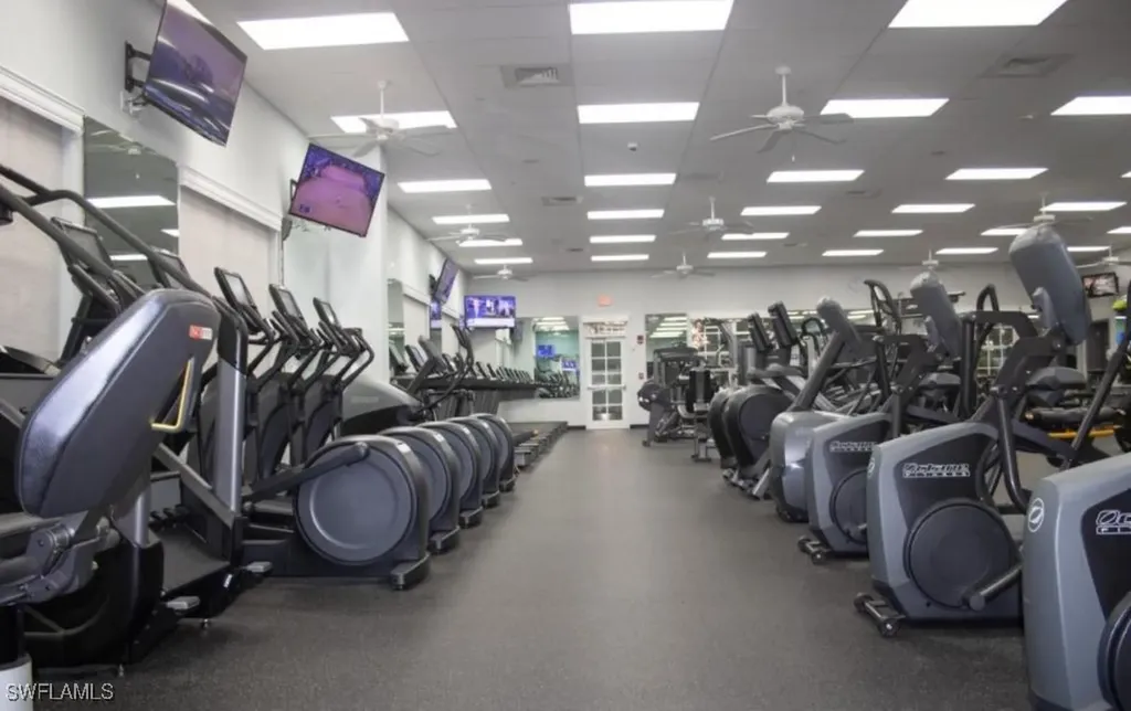 24991 Goldcrest Drive Bonita Springs FL 34134