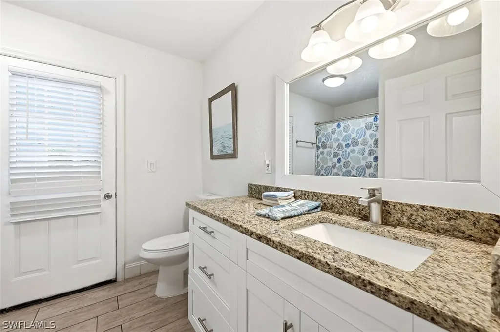 2347 Harbor Road Naples FL 34104