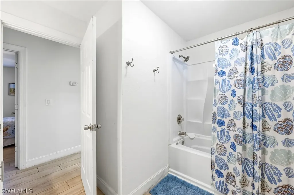2347 Harbor Road Naples FL 34104