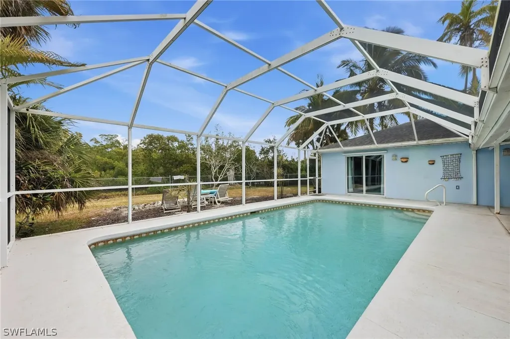 2347 Harbor Road Naples FL 34104