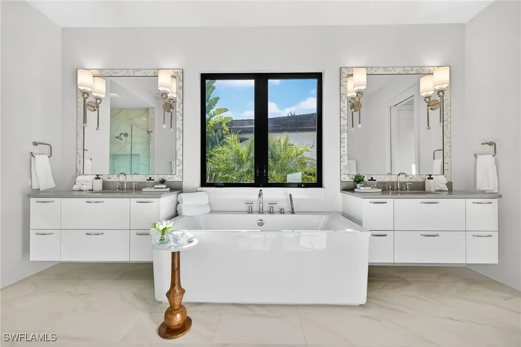 16732 Lucarno Way N Naples FL 34110