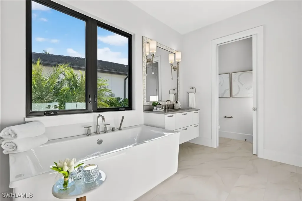 16732 Lucarno Way N Naples FL 34110