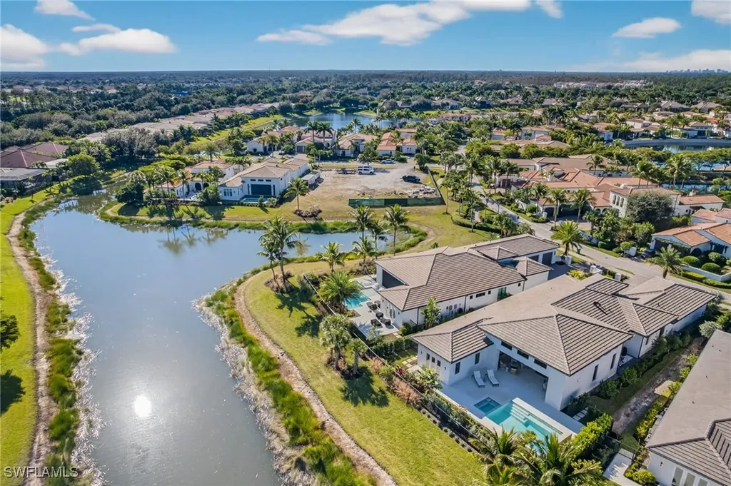 16732 Lucarno Way N Naples FL 34110