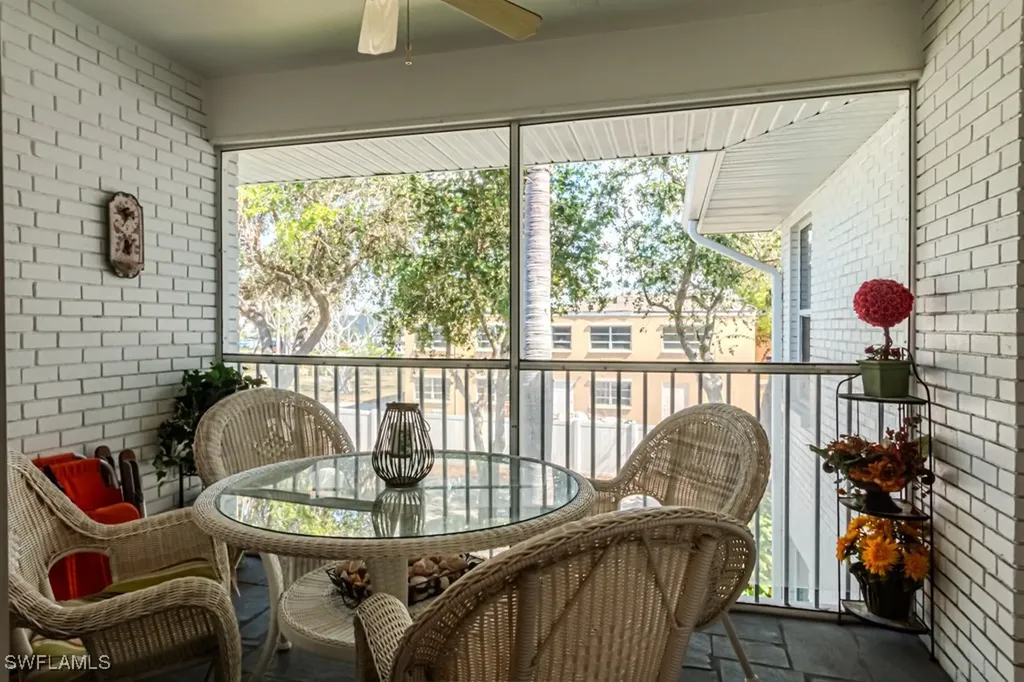 800 S Golf Drive Naples FL 34102