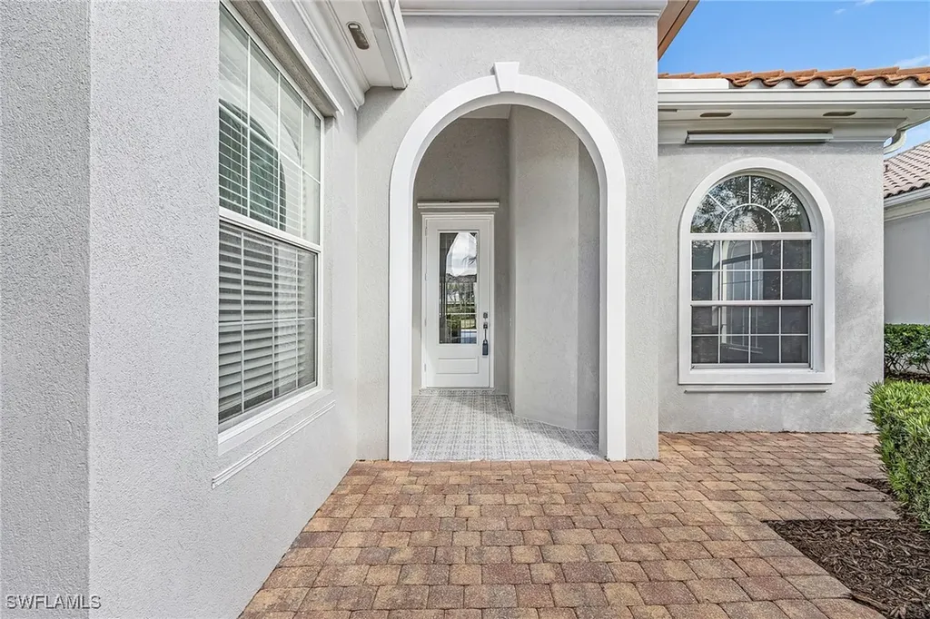 7549 Garibaldi Court Naples FL 34114