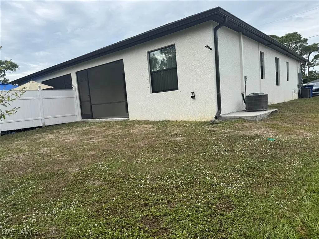 19029 Tangerine Road Fort Myers FL 33967