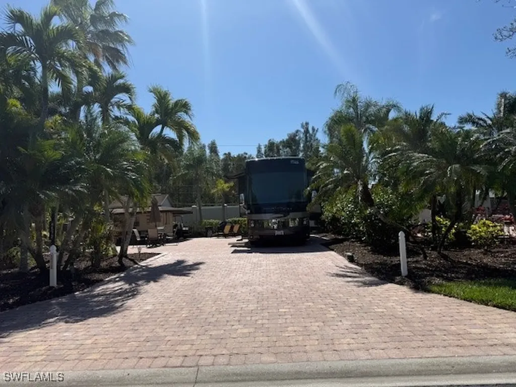 4572 Southern Breeze Drive Naples FL 34114