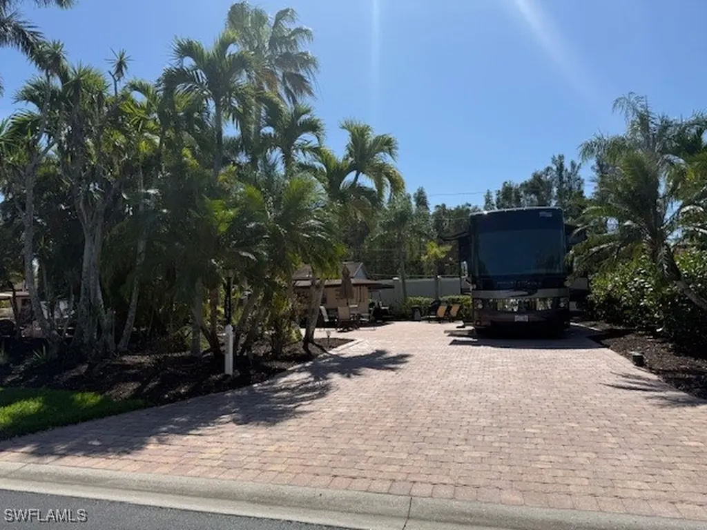 4572 Southern Breeze Drive Naples FL 34114
