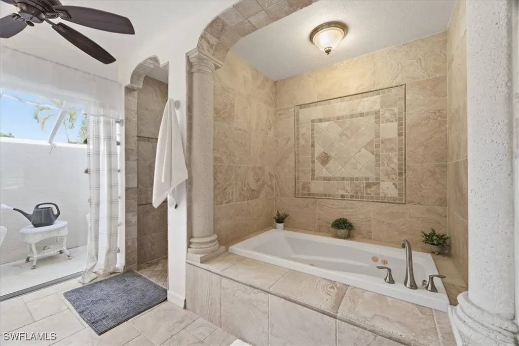 2206 Beach Parkway W Cape Coral FL 33914