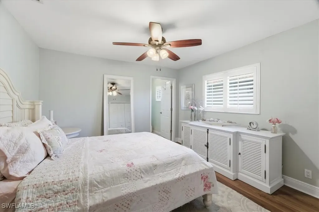 2206 Beach Parkway W Cape Coral FL 33914