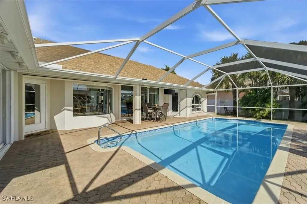 2206 Beach Parkway W Cape Coral FL 33914