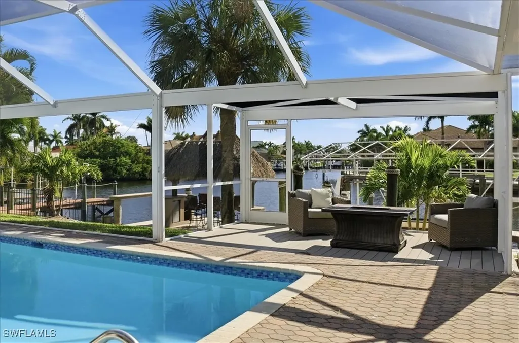 2206 Beach Parkway W Cape Coral FL 33914