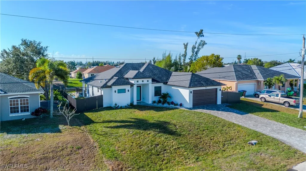 1820 SW 2nd Street Cape Coral FL 33991