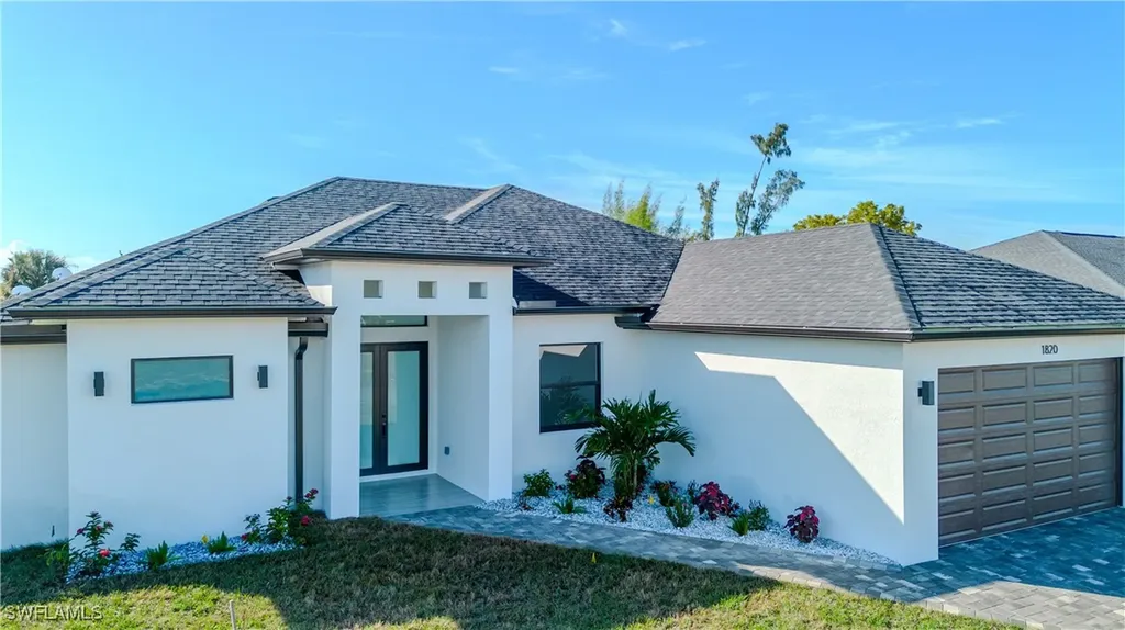 1820 SW 2nd Street Cape Coral FL 33991