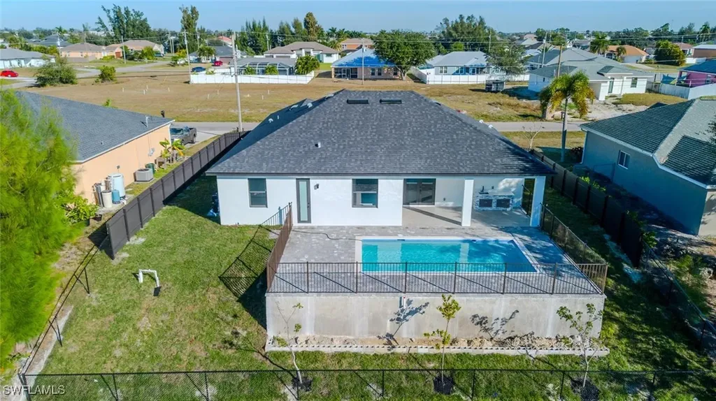1820 SW 2nd Street Cape Coral FL 33991
