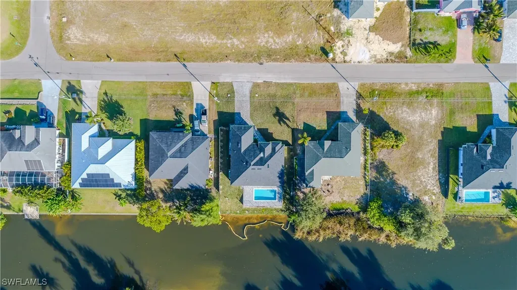 1820 SW 2nd Street Cape Coral FL 33991