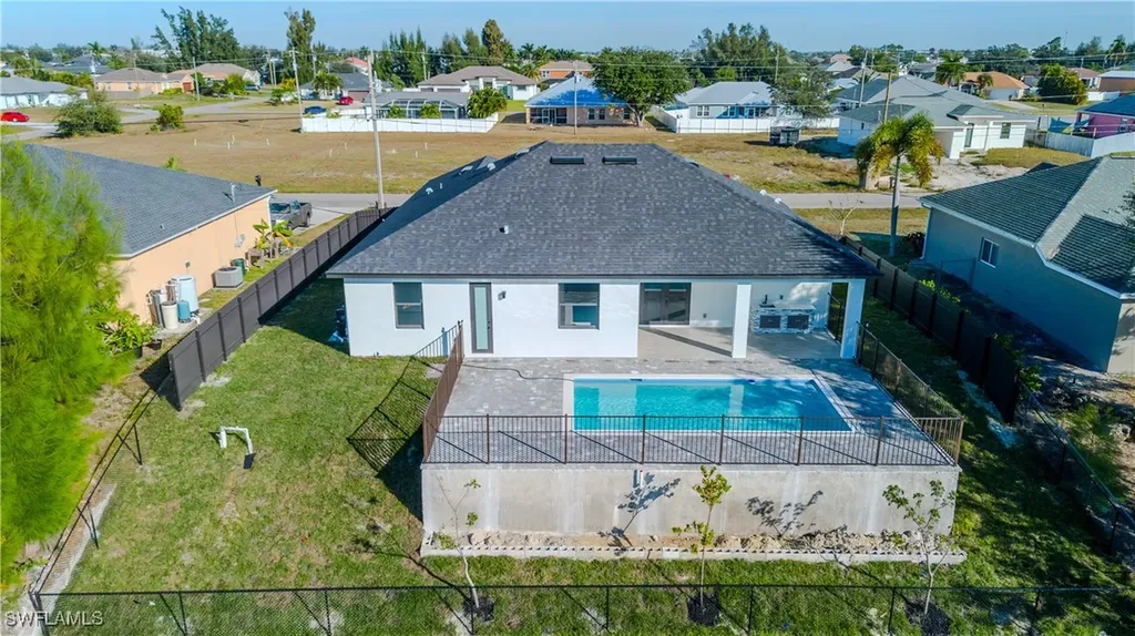 1820 SW 2nd Street Cape Coral FL 33991