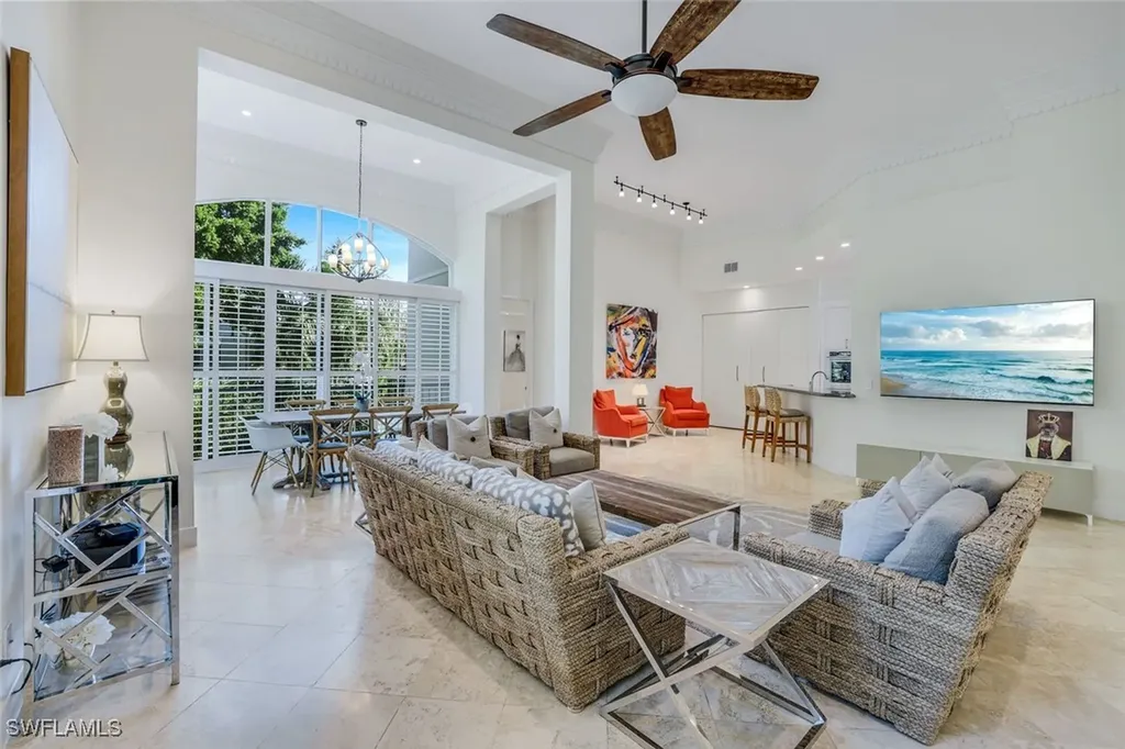 1560 Clermont Drive Naples FL 34109