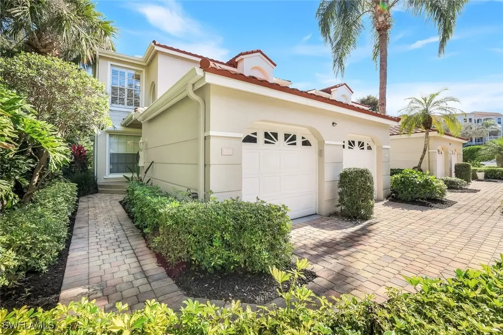 1560 Clermont Drive Naples FL 34109