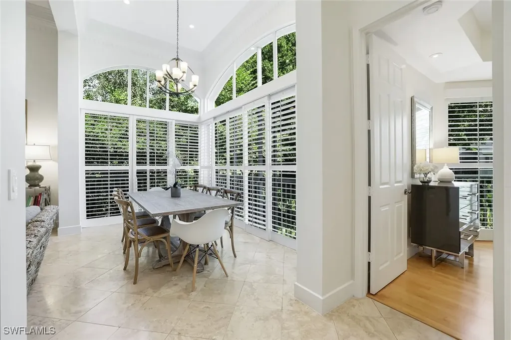 1560 Clermont Drive Naples FL 34109