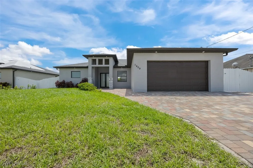1609 Nelson Road N Cape Coral FL 33993