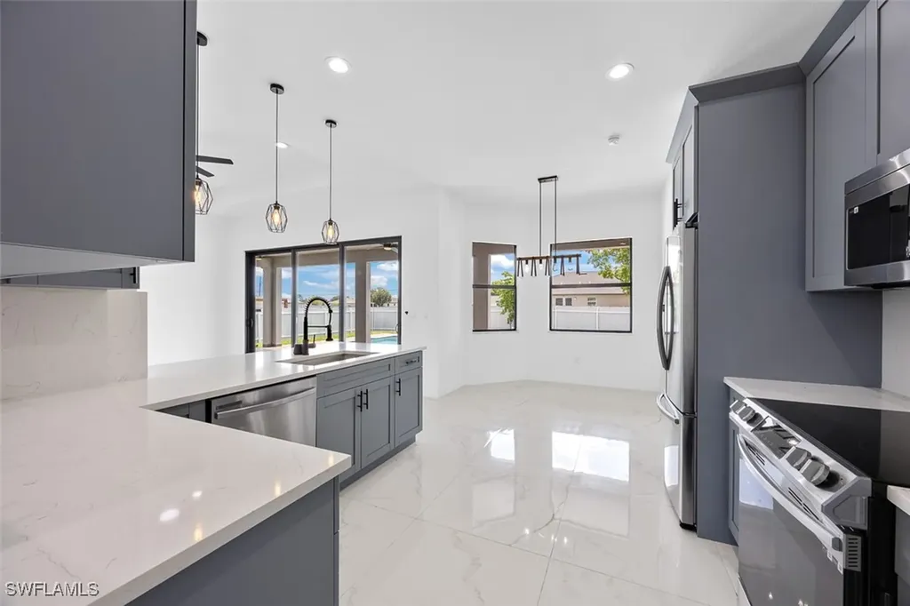 1609 Nelson Road N Cape Coral FL 33993