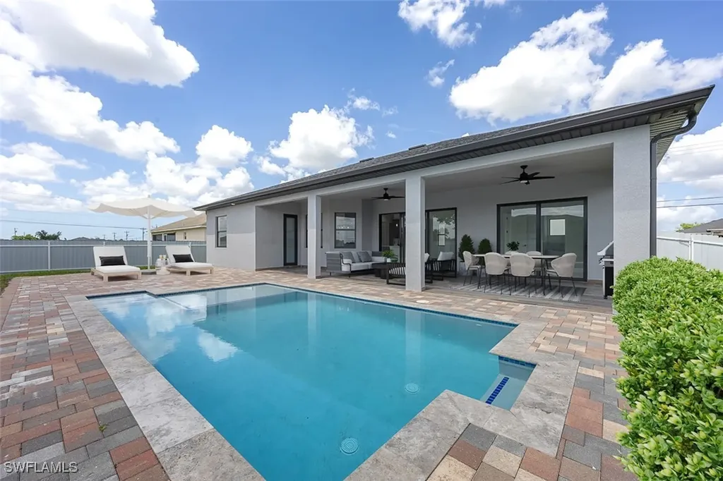 1609 Nelson Road N Cape Coral FL 33993