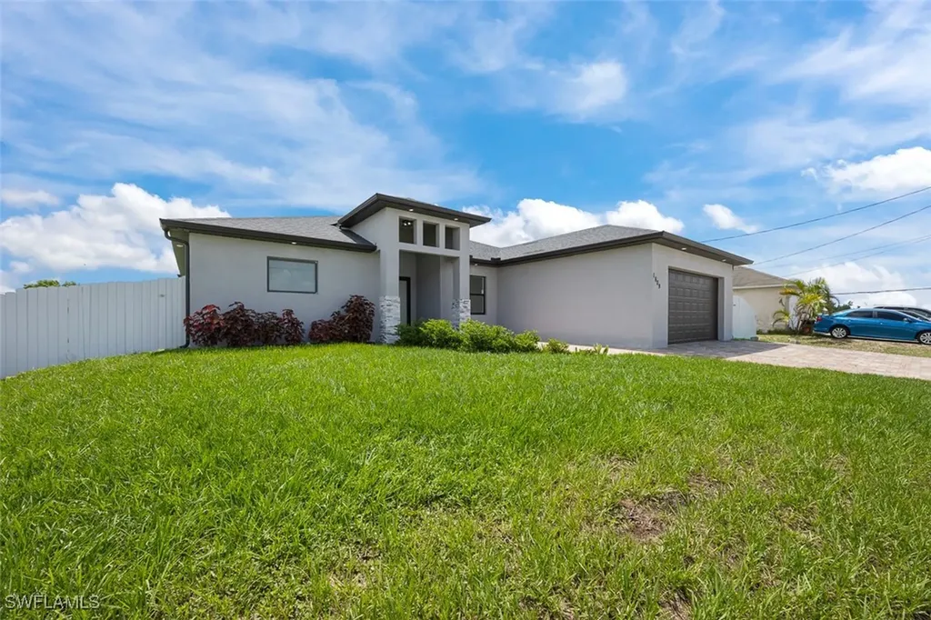 1609 Nelson Road N Cape Coral FL 33993