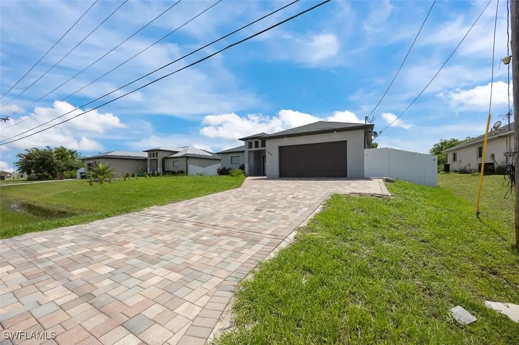 1609 Nelson Road N Cape Coral FL 33993
