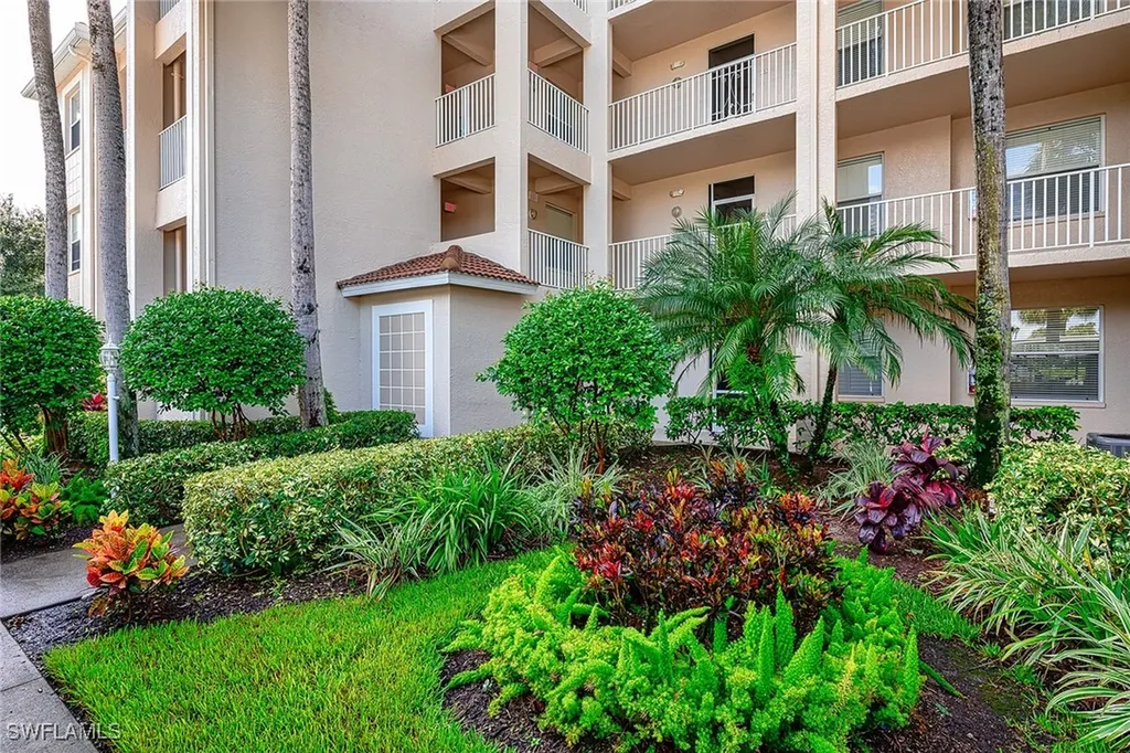 8680 Cedar Hammock Circle Naples FL 34112