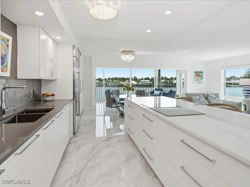 2750 Gulf Shore Boulevard N Naples FL 34103