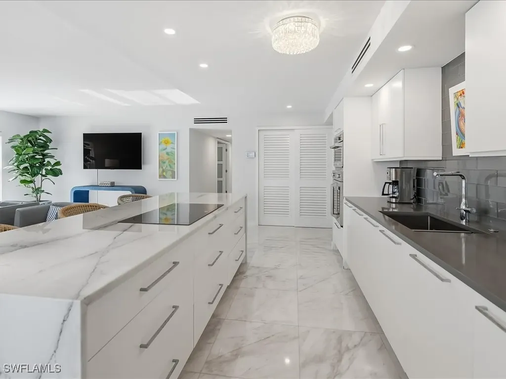 2750 Gulf Shore Boulevard N Naples FL 34103