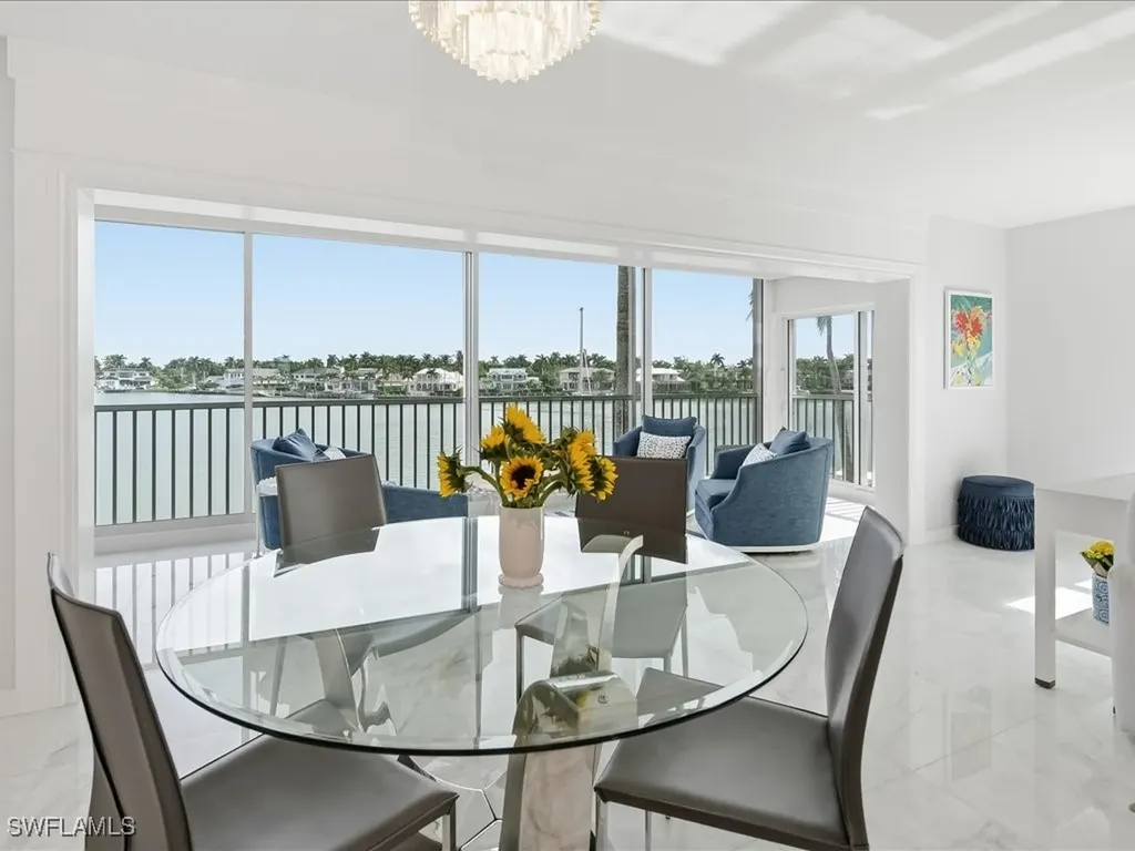 2750 Gulf Shore Boulevard N Naples FL 34103