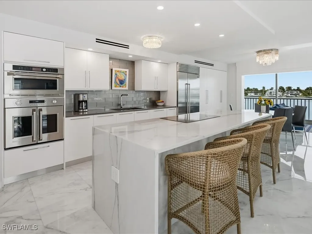 2750 Gulf Shore Boulevard N Naples FL 34103