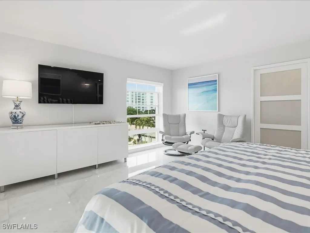 2750 Gulf Shore Boulevard N Naples FL 34103