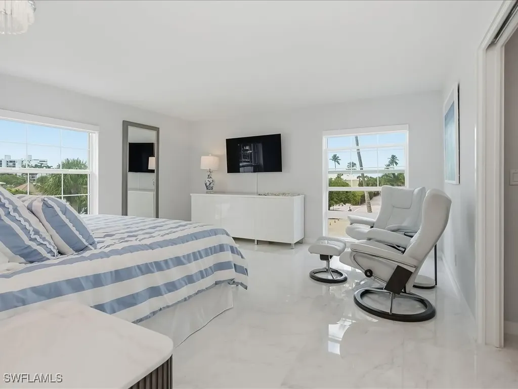 2750 Gulf Shore Boulevard N Naples FL 34103