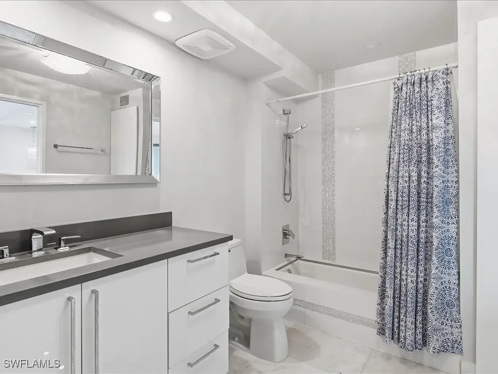 2750 Gulf Shore Boulevard N Naples FL 34103