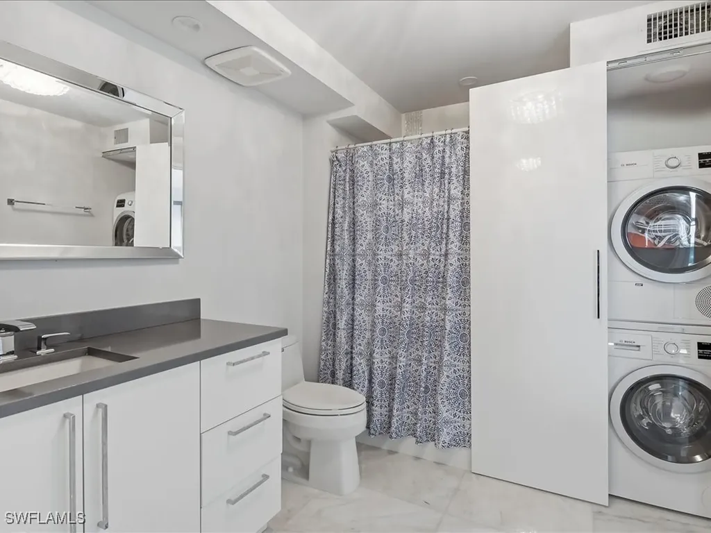 2750 Gulf Shore Boulevard N Naples FL 34103
