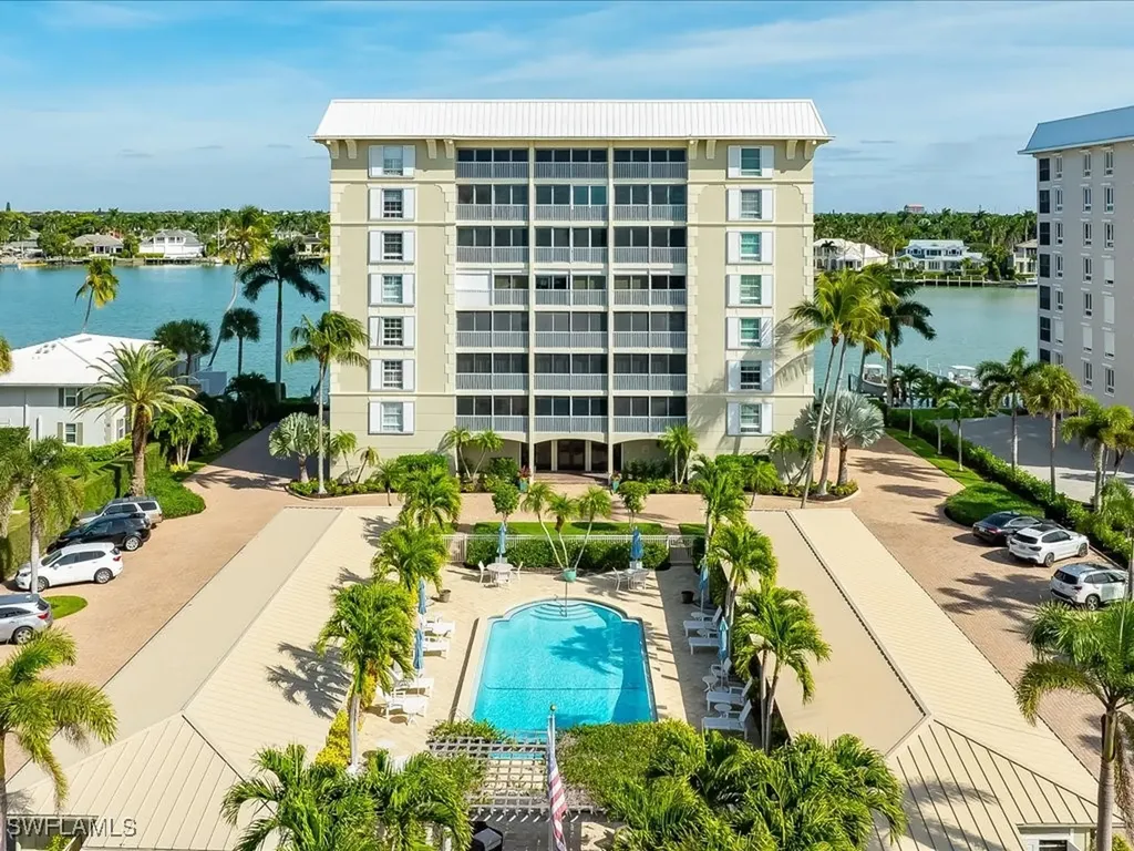 2750 Gulf Shore Boulevard N Naples FL 34103