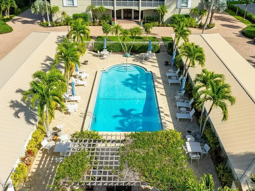 2750 Gulf Shore Boulevard N Naples FL 34103